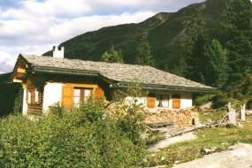 Ferien-Blockhaus beim Zervreilasee im Valsertal in idyllischer Lage 1850 m. ü. M. für 1 - 5 Personen (Nr. 046 - Ferienhaus u. Bijou Graubünden)